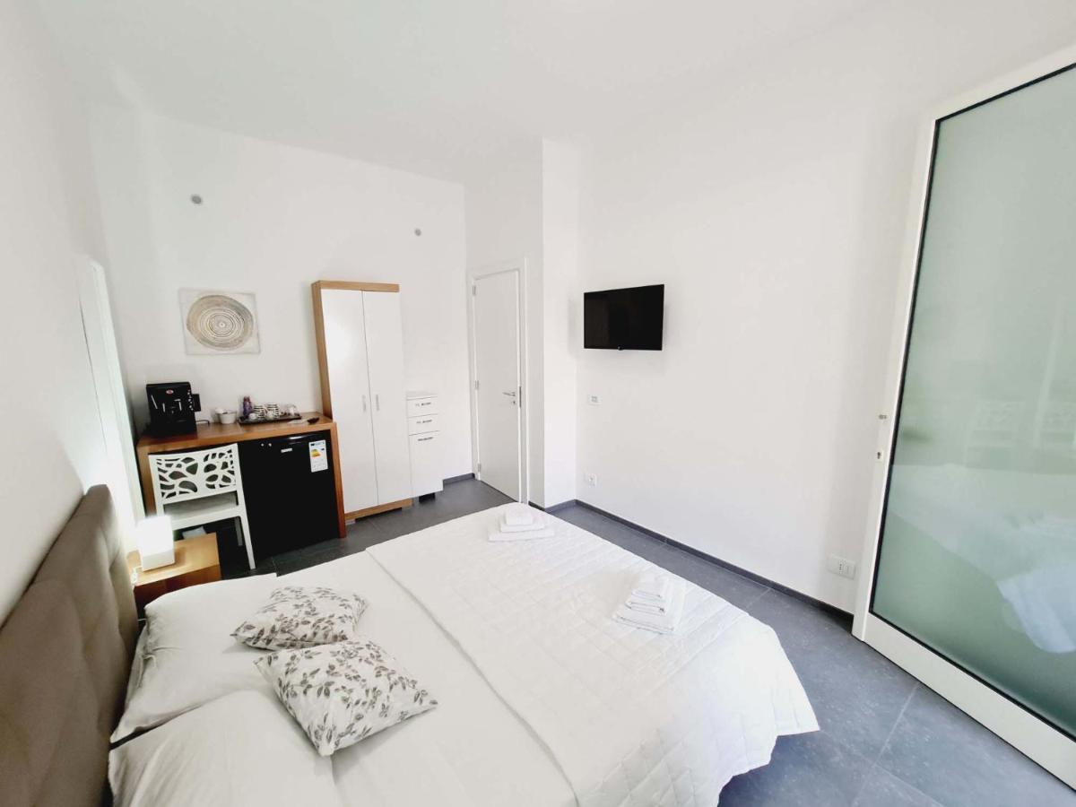 Medusa Room Apartment Порто-Чезарео Экстерьер фото